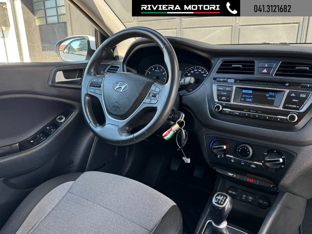HYUNDAI i20 1.2 84 CV 5 porte Comfort - 5