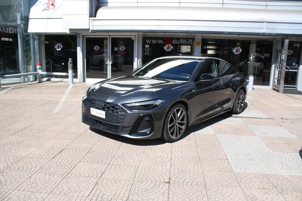 2B Auto ||| AUDI A5 TDI 150 kW mHEV+ S tronic S Line edition in vendita a Nova Milanese