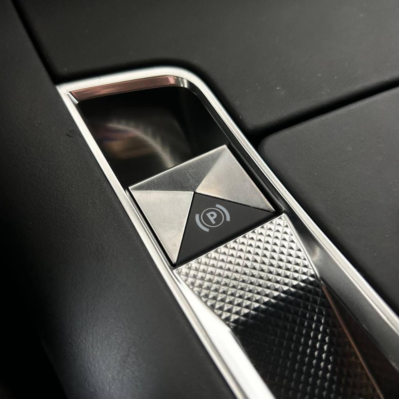 DS AUTOMOBILES DS 7 Crossback E-Tense 4x4 Prestige TETTO APRIBILE - 30