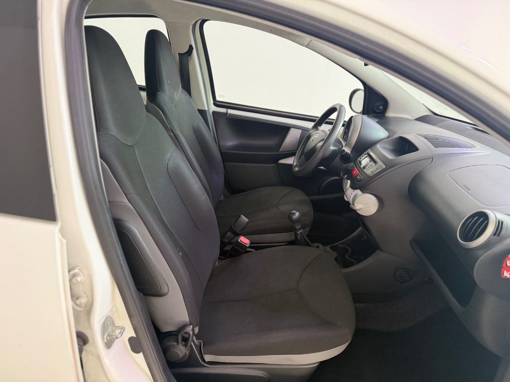 TOYOTA Aygo 1.0 12V VVT-i 5 porte Cool Soda Connect - 7