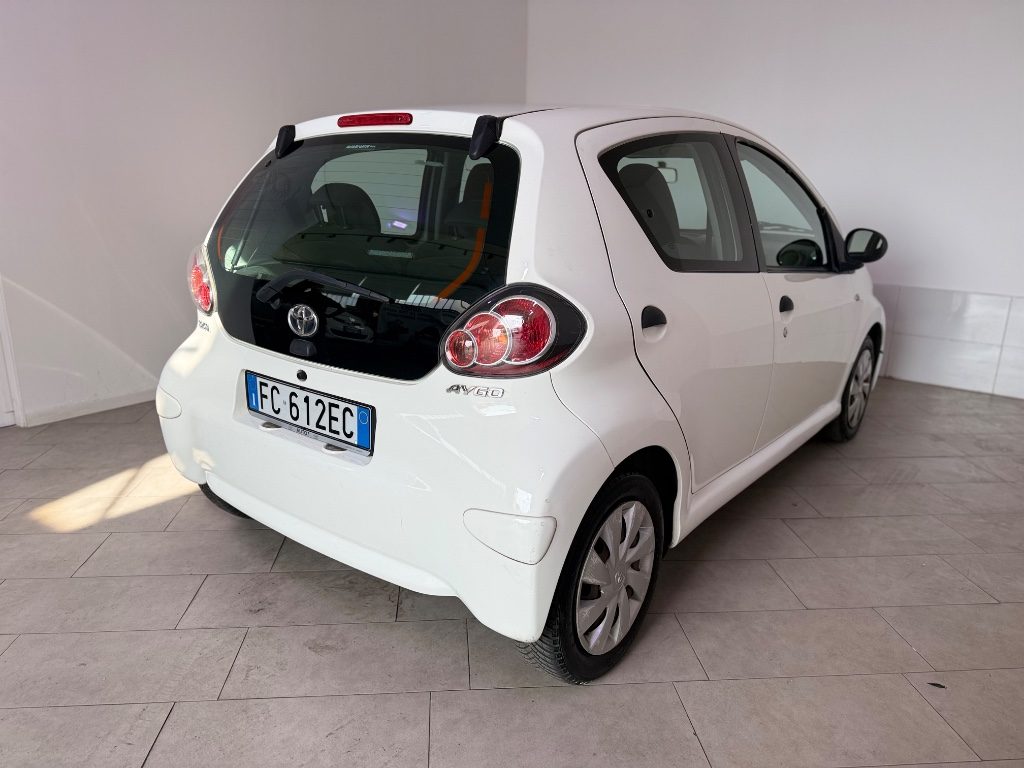 TOYOTA Aygo 1.0 12V VVT-i 5 porte Cool Soda Connect - 11