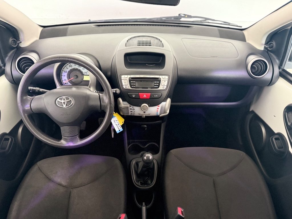 TOYOTA Aygo 1.0 12V VVT-i 5 porte Cool Soda Connect - 13