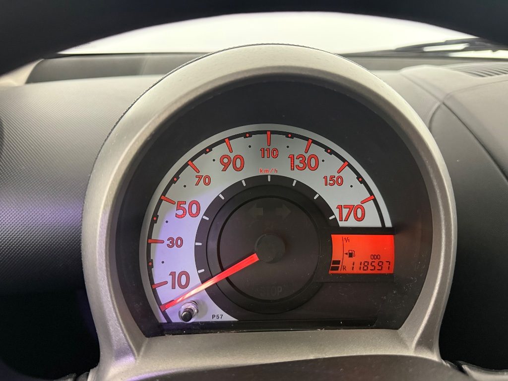 TOYOTA Aygo 1.0 12V VVT-i 5 porte Cool Soda Connect - 18
