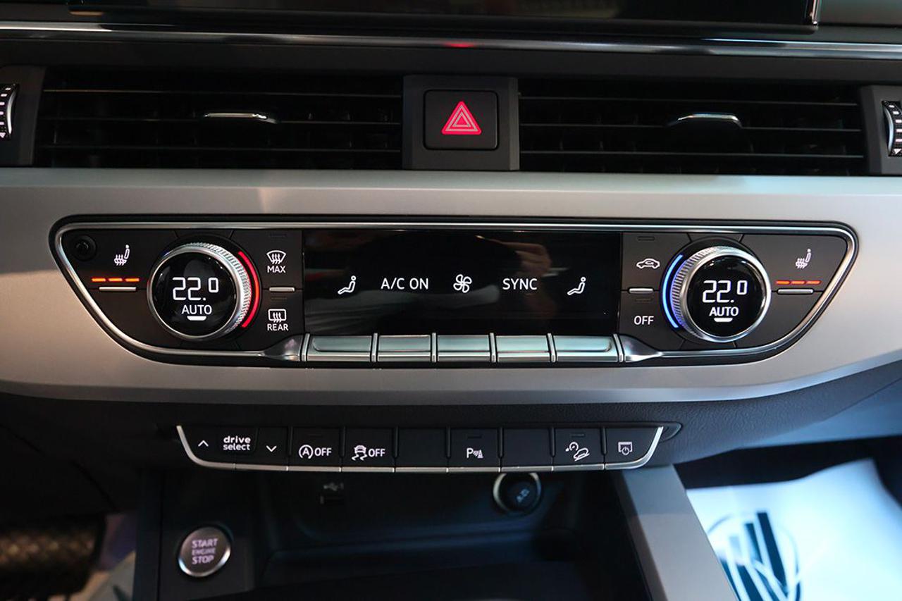 AUDI A4 allroad 40 TDI S-Tronic Identity Contrast - 40
