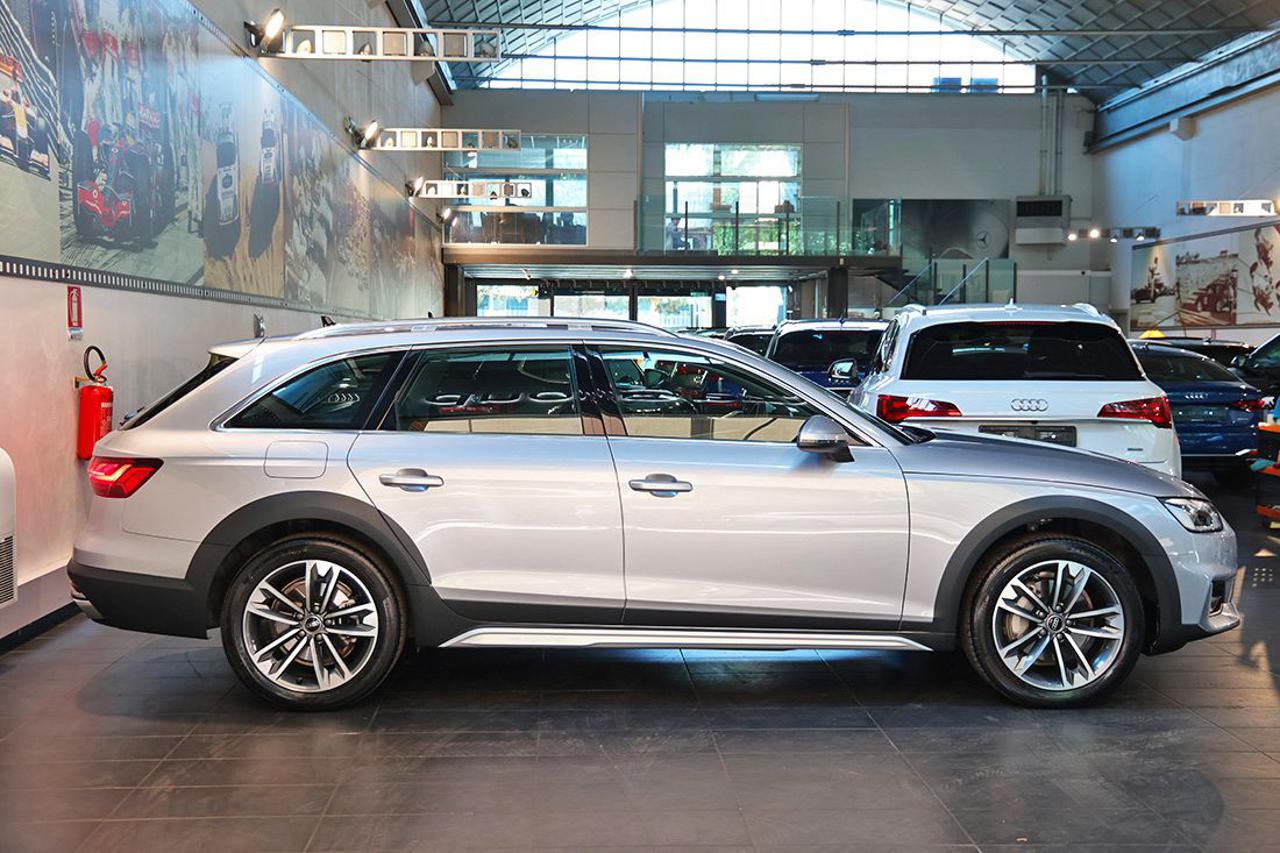 AUDI A4 allroad 40 TDI S-Tronic Identity Contrast - 2