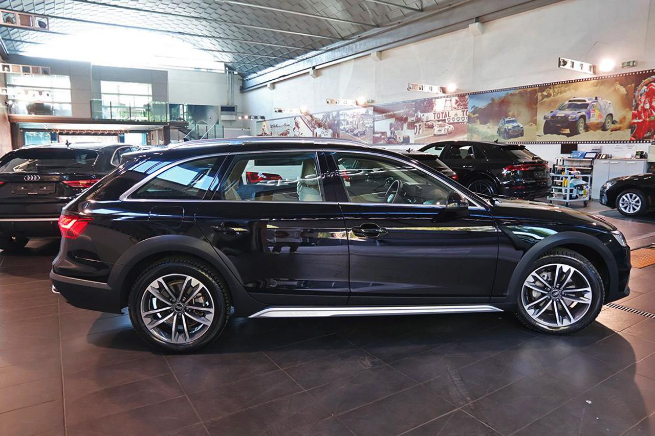 AUDI A4 allroad 40 TDI S-Tronic Identity Contrast - 10
