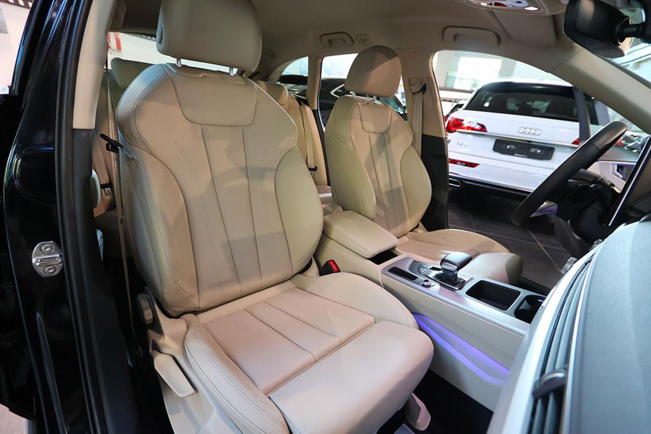 AUDI A4 allroad 40 TDI S-Tronic Identity Contrast - 17