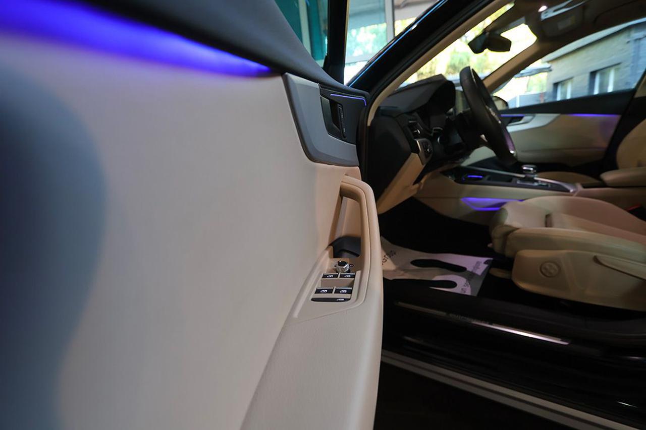 AUDI A4 allroad 40 TDI S-Tronic Identity Contrast - 39