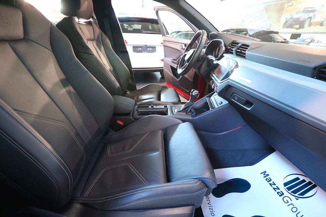 AUDI Q3 35 TDI Sportback S-Tronic Identity Black S-Line - 50