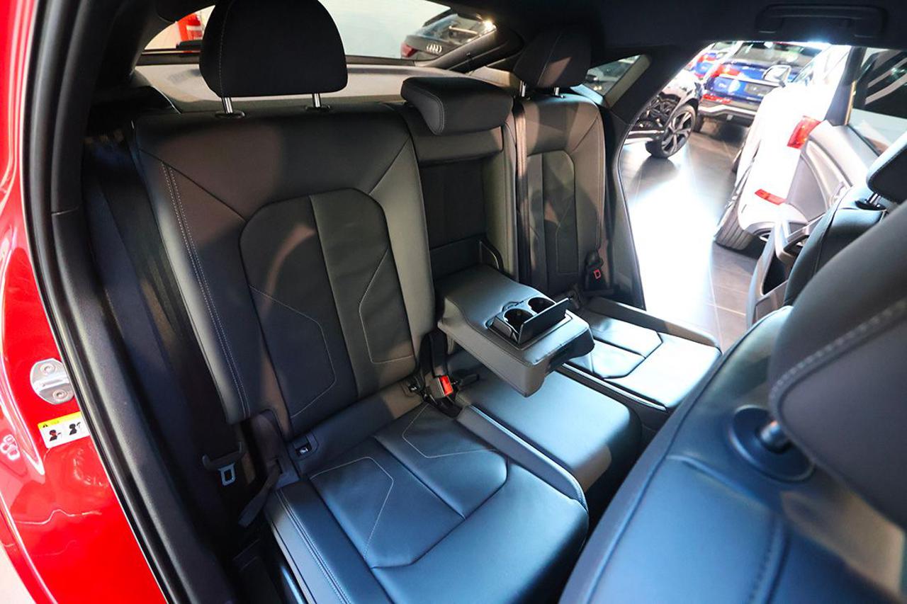 AUDI Q3 35 TDI Sportback S-Tronic Identity Black S-Line - 20