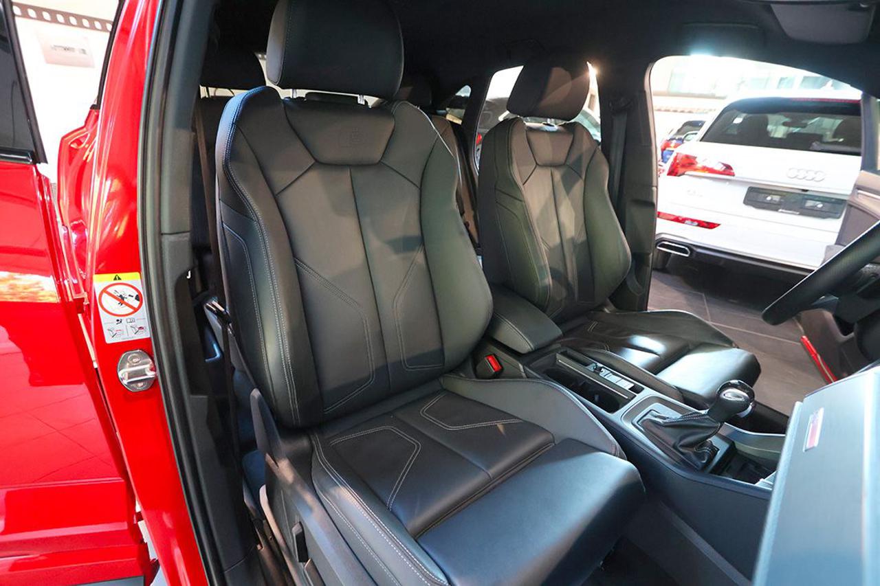 AUDI Q3 35 TDI Sportback S-Tronic Identity Black S-Line - 17