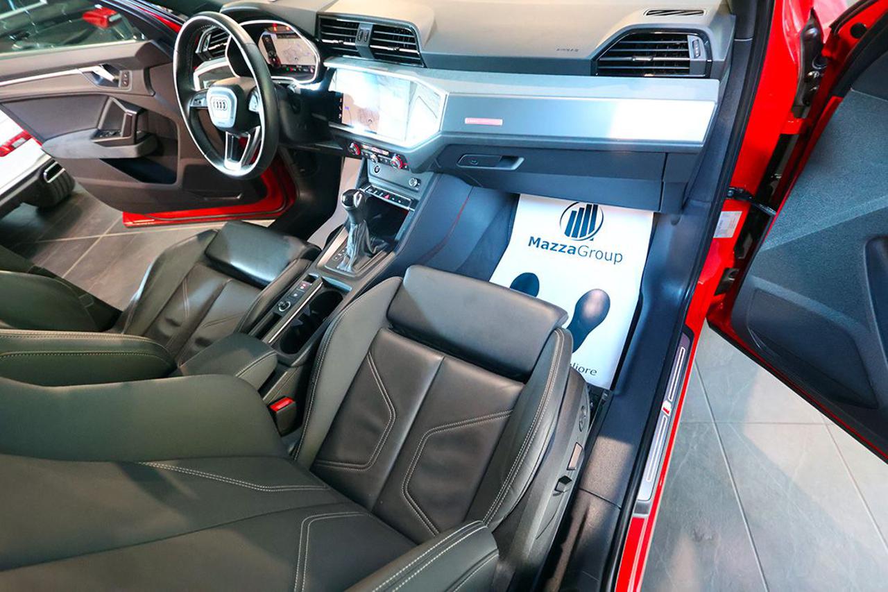 AUDI Q3 35 TDI Sportback S-Tronic Identity Black S-Line - 16