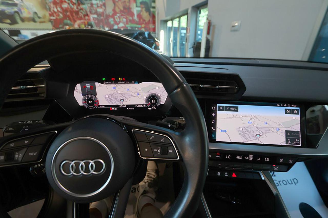 AUDI A3 30 TDI Sportback S-Tronic Business Advanced - 31