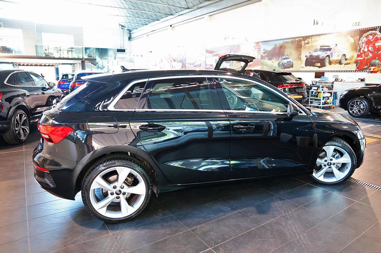 AUDI A3 30 TDI Sportback S-Tronic Business Advanced - 10
