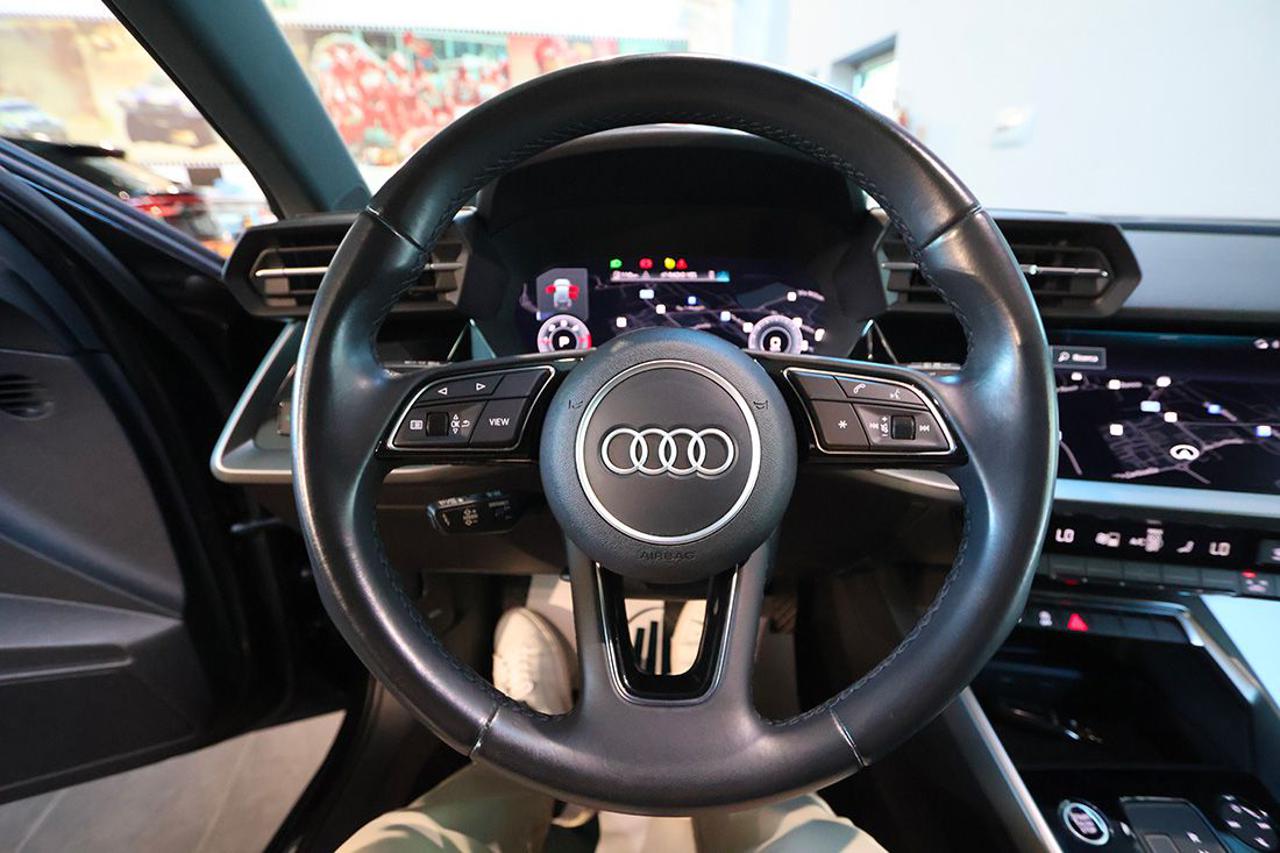 AUDI A3 30 TDI Sportback S-Tronic Business Advanced - 20