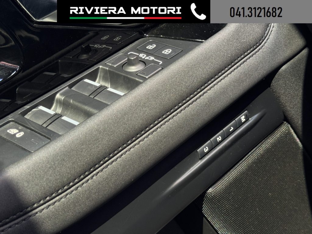 LAND ROVER Range Rover Evoque 2.0D I4 163 CV AWD Auto R-Dynamic HSE - 17