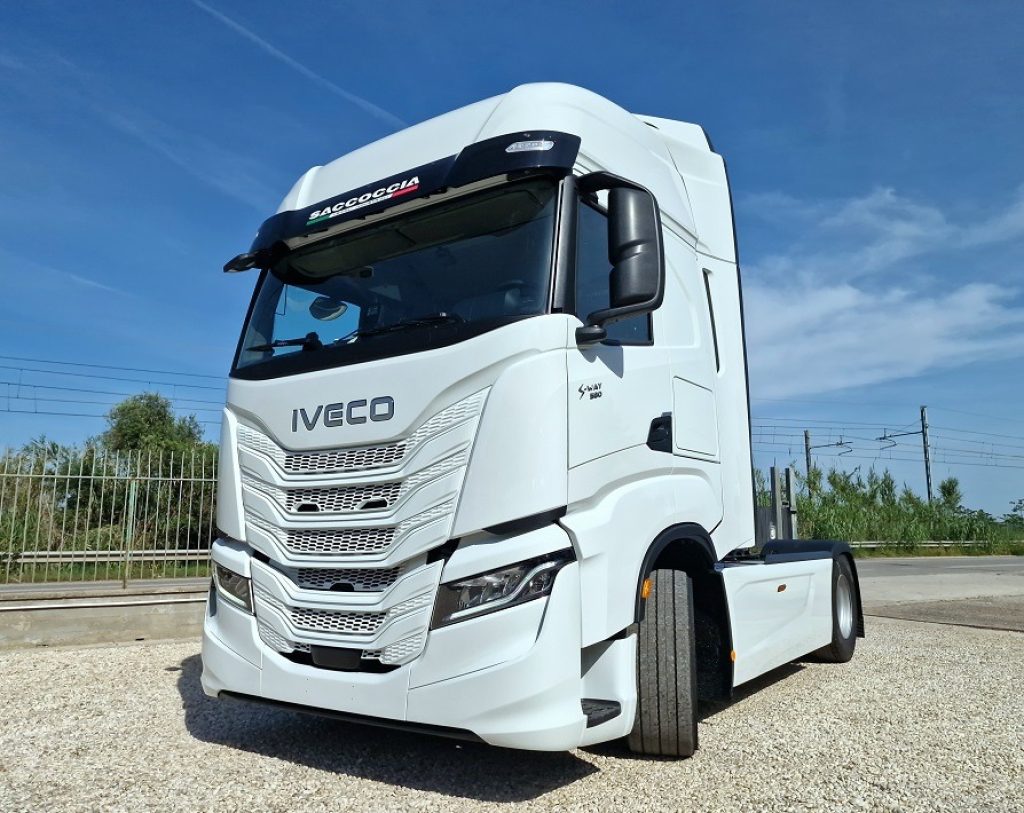 IVECO S-WAY 580 T/FP EU6 NUOVO INTARDER FULL OPTIONAL - 24