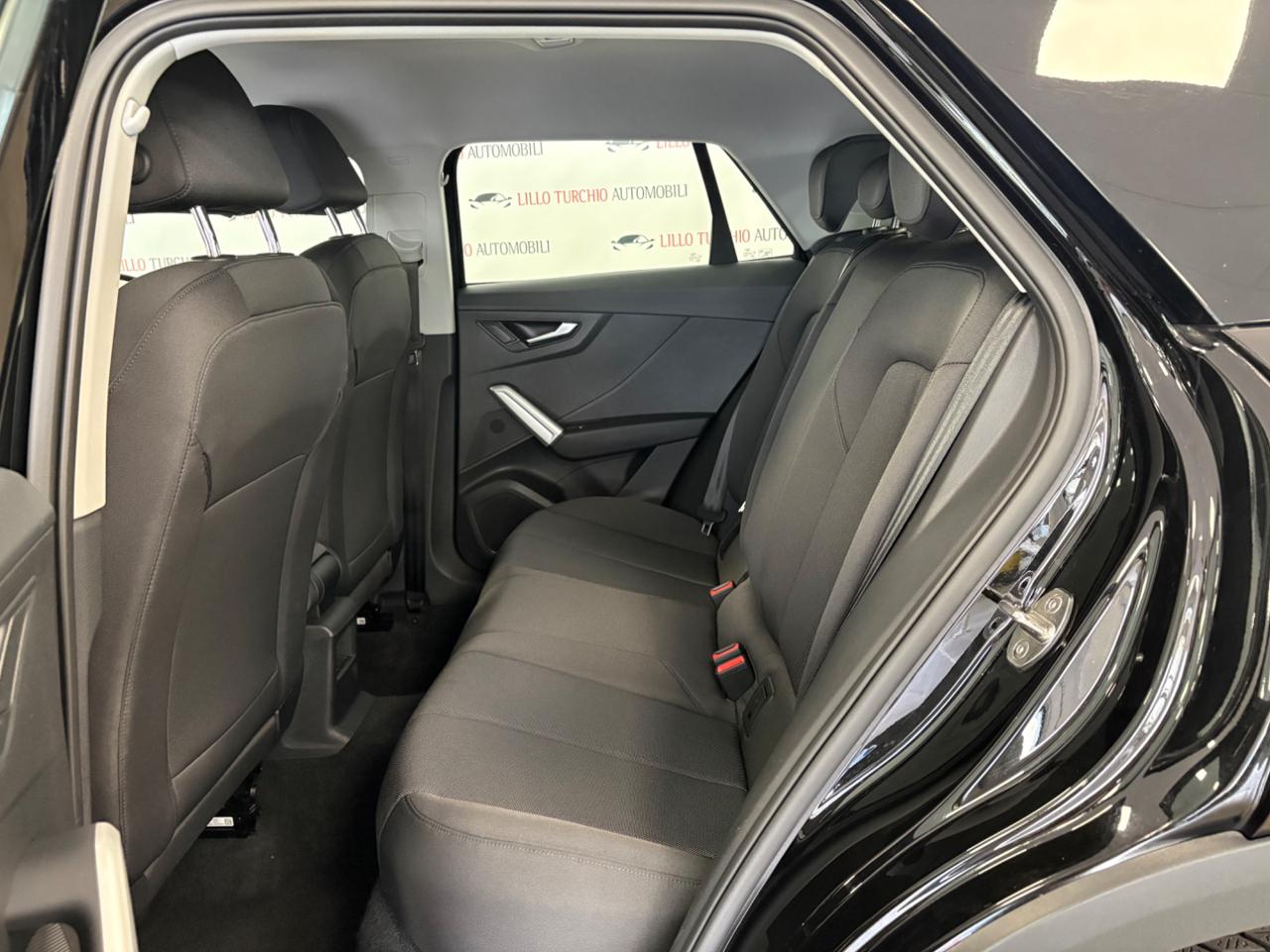 AUDI Q2 30 TDI S tronic Business FARI LED - 17