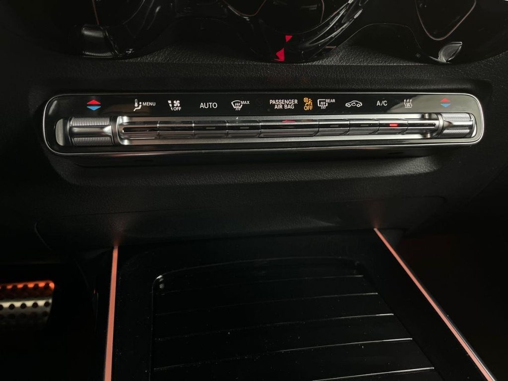 MERCEDES-BENZ EQB 250+ Premium Tech Edition - 14