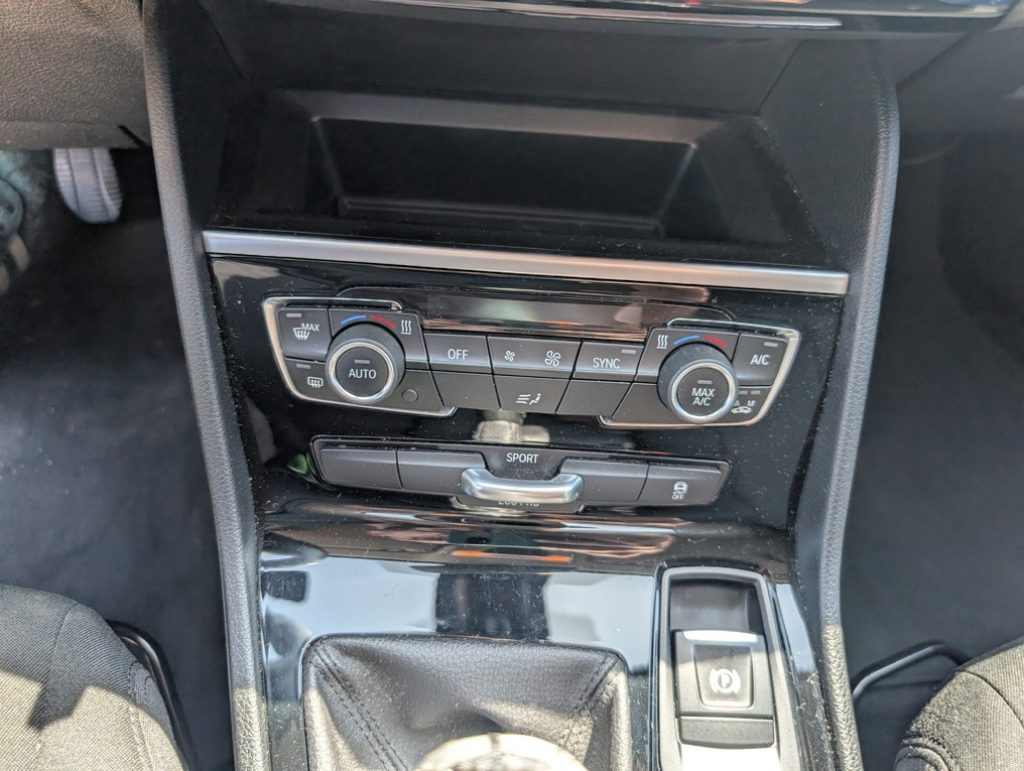 BMW 216 d Gran Tourer Advantage - 28