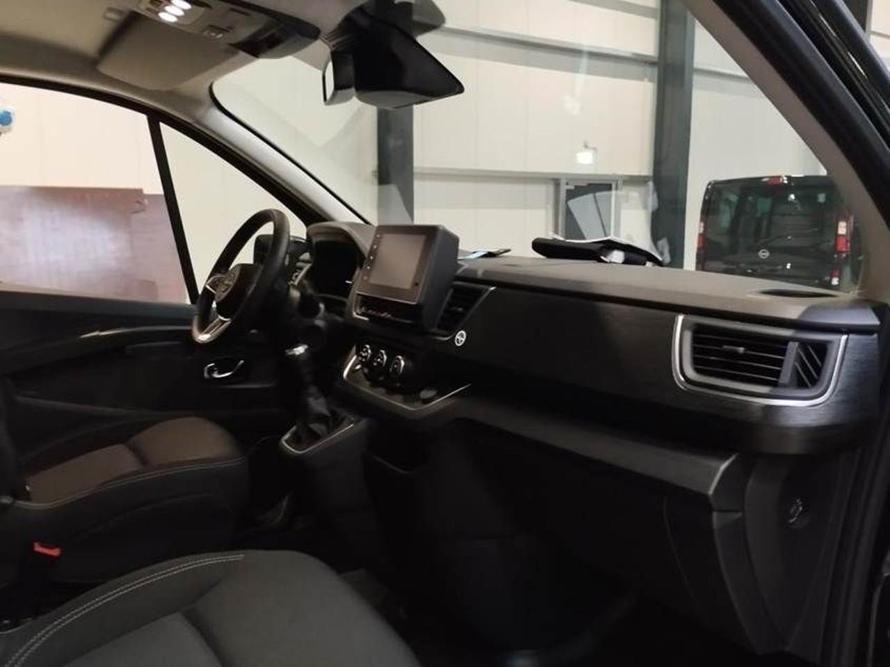 NISSAN Primastar 2.0 dCi 150CV Aut PC-TN Bus Tekna - 3