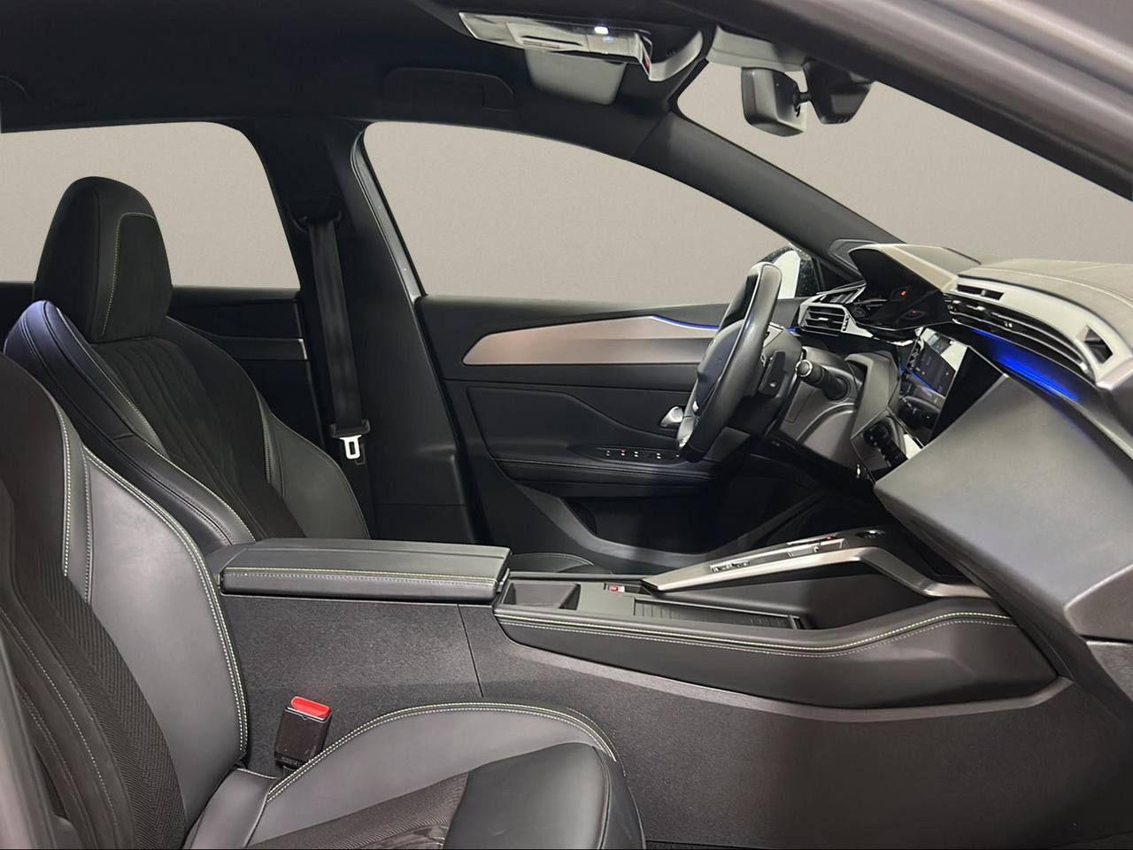 PEUGEOT 308 Plug-in Hybrid 225 e-EAT8 SW GT - 12