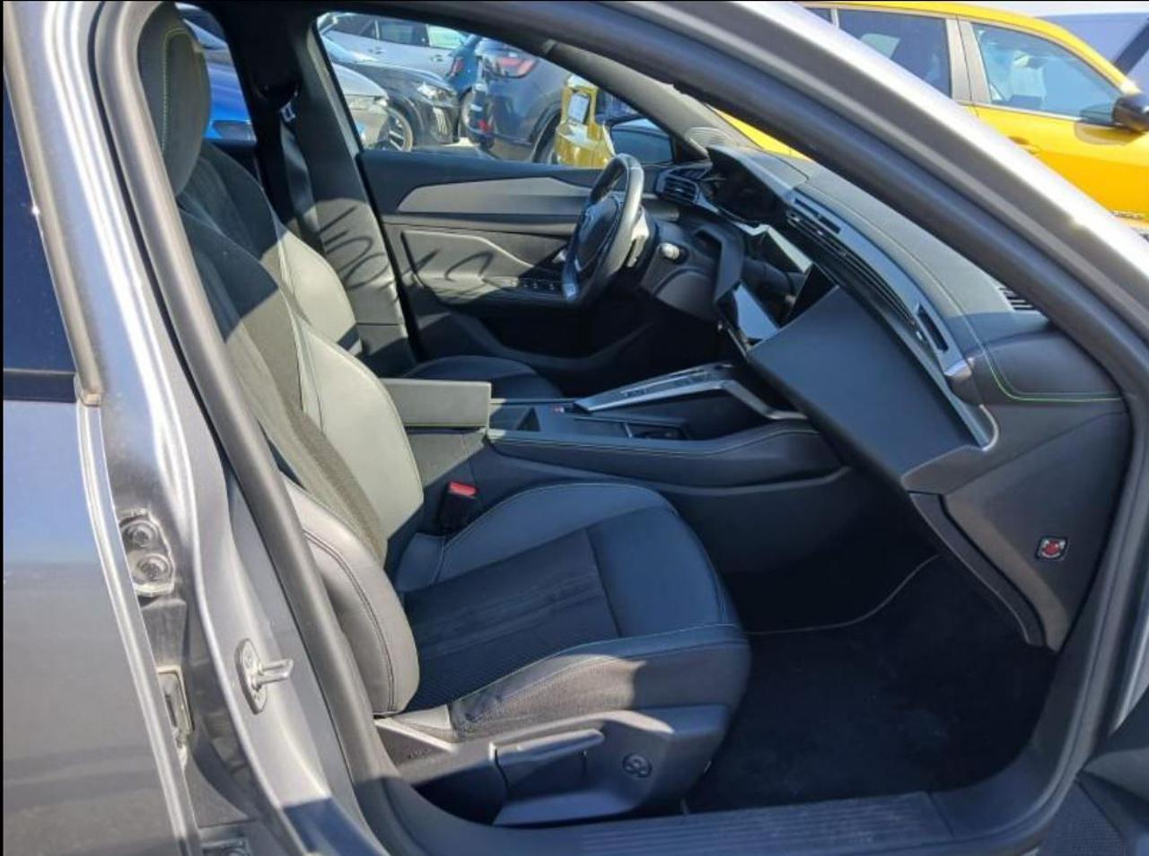 PEUGEOT 308 Plug-in Hybrid 225 e-EAT8 SW GT - 6