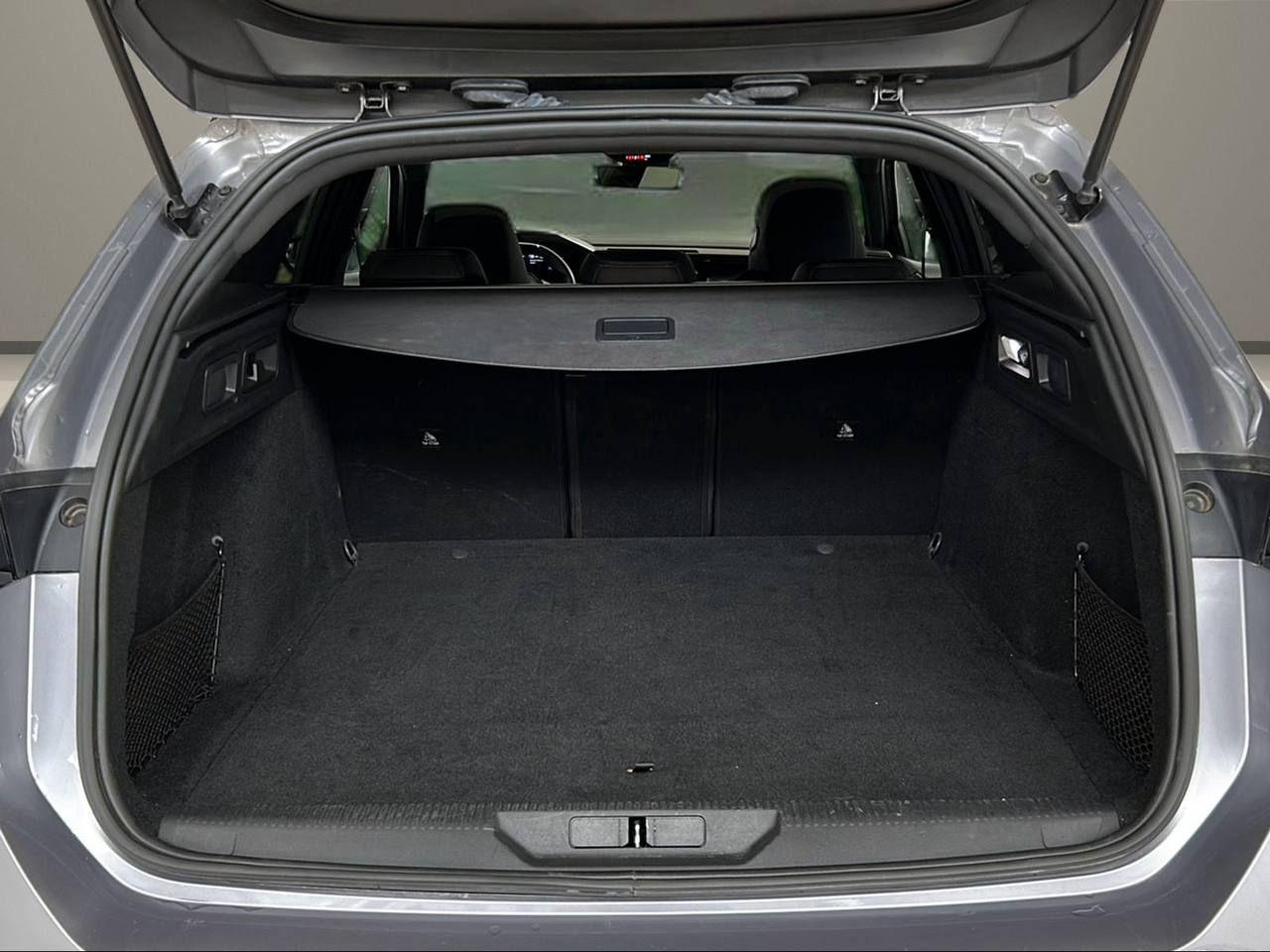 PEUGEOT 308 Plug-in Hybrid 225 e-EAT8 SW GT - 7