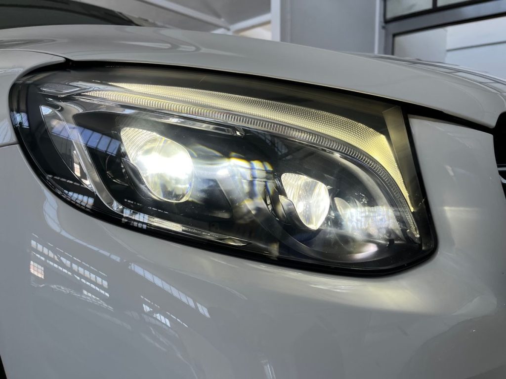 MERCEDES-BENZ GLC 250 d 4Matic Premium - 17