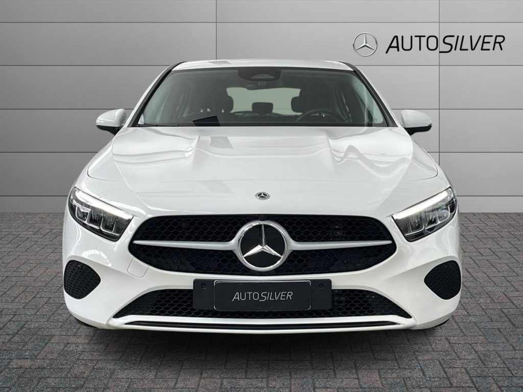 MERCEDES-BENZ A 180 d Automatic Advanced - 3