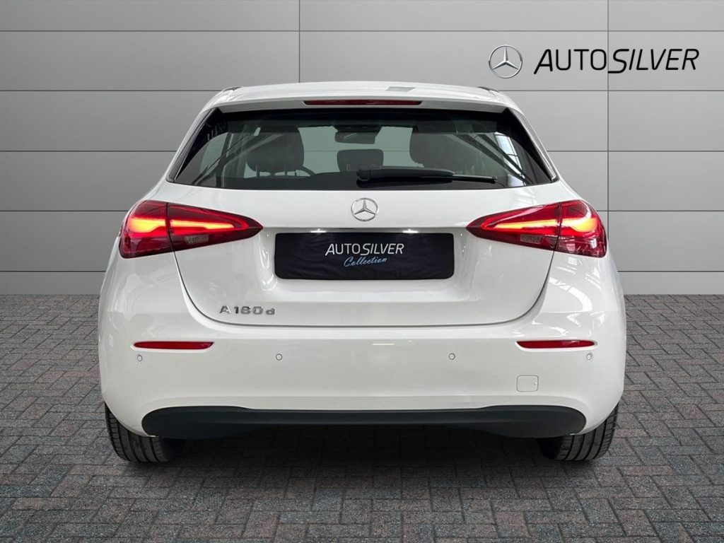 MERCEDES-BENZ A 180 d Automatic Advanced - 4