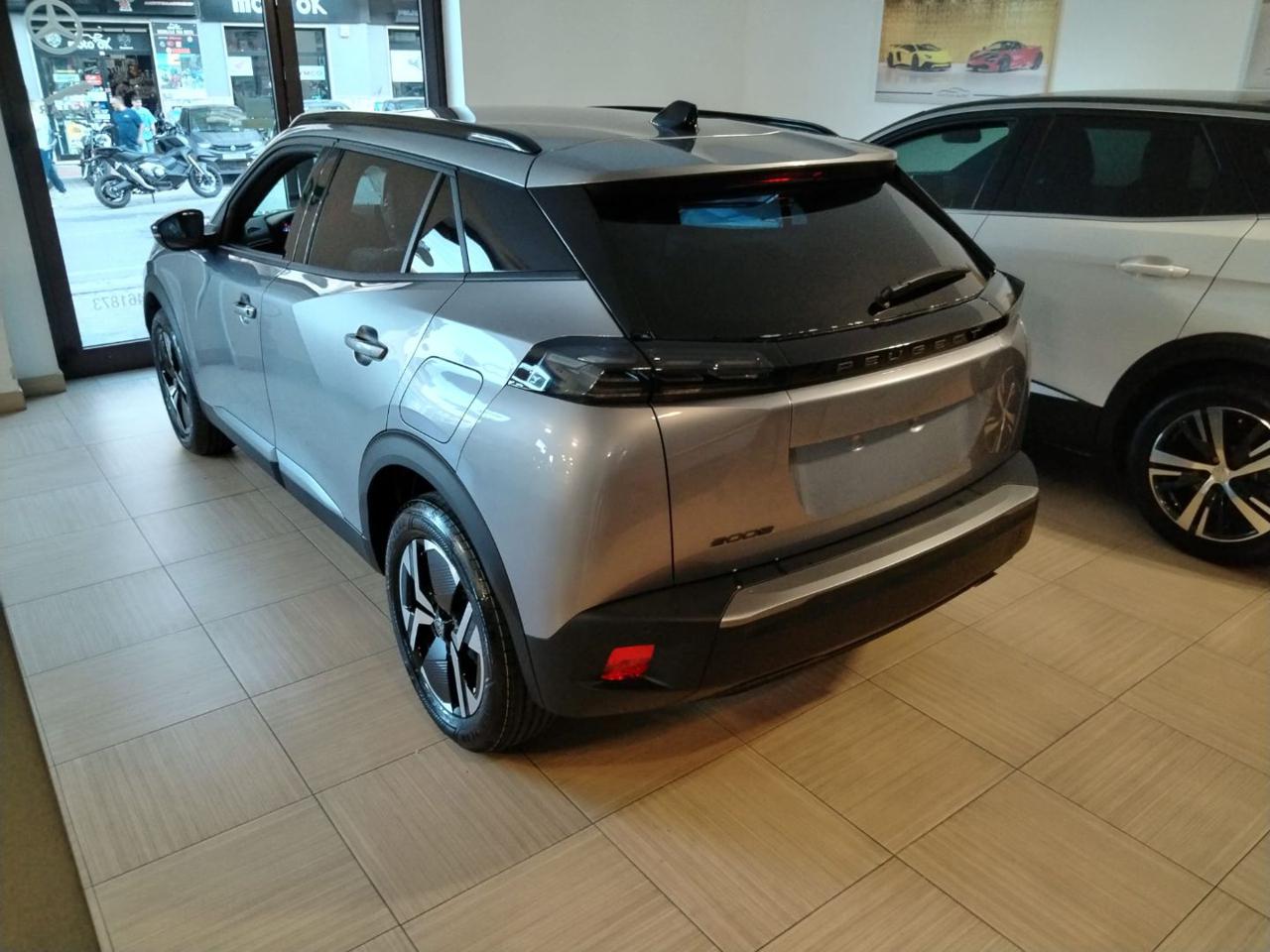 PEUGEOT 2008 PureTech 100 S&S Allure - 23