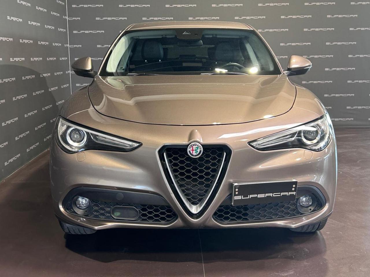 ALFA ROMEO Stelvio 2.2 Turbodiesel 180 CV AT8 Executive - 2