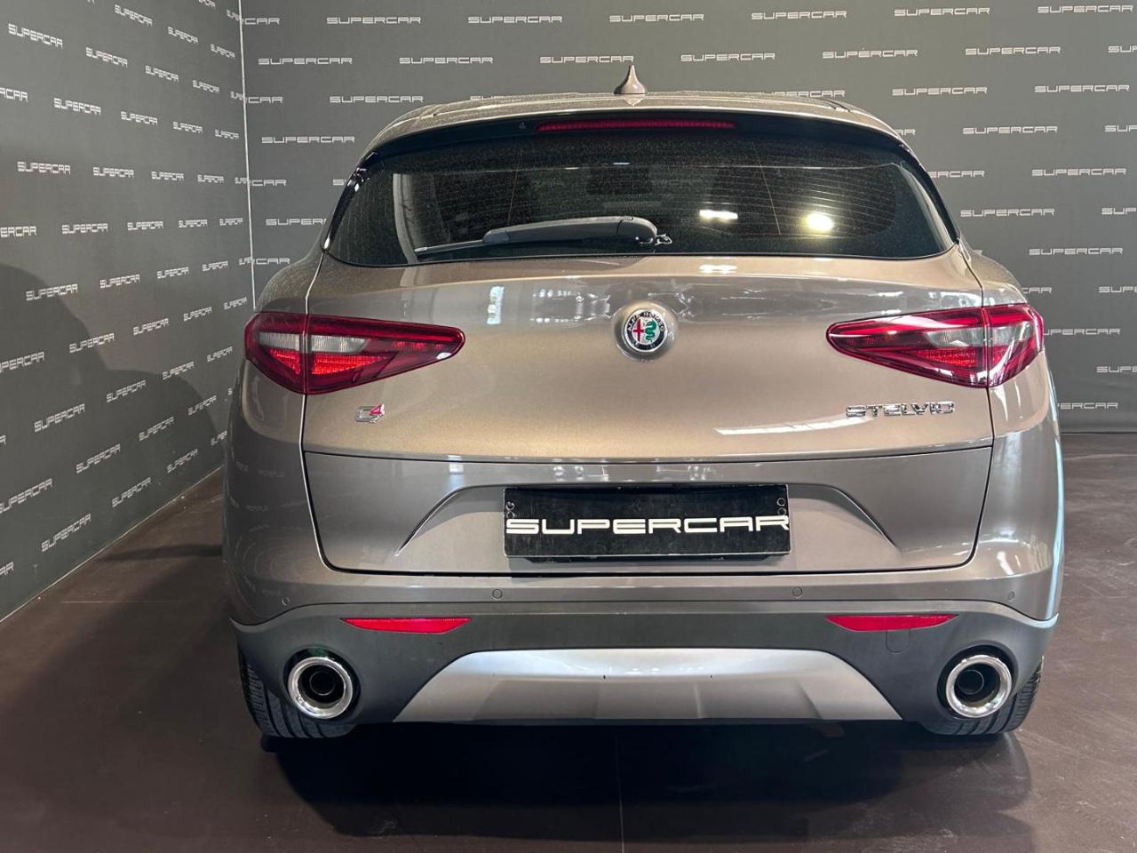 ALFA ROMEO Stelvio 2.2 Turbodiesel 180 CV AT8 Executive - 4