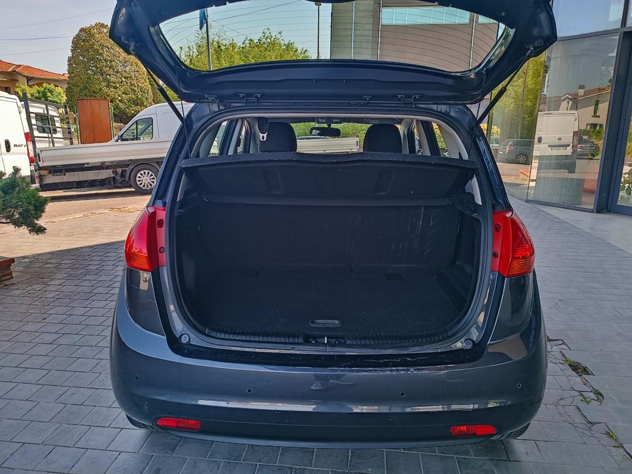 KIA Venga 1.4 CVVT Active - 10