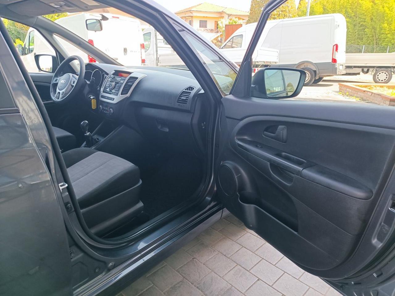 KIA Venga 1.4 CVVT Active - 16