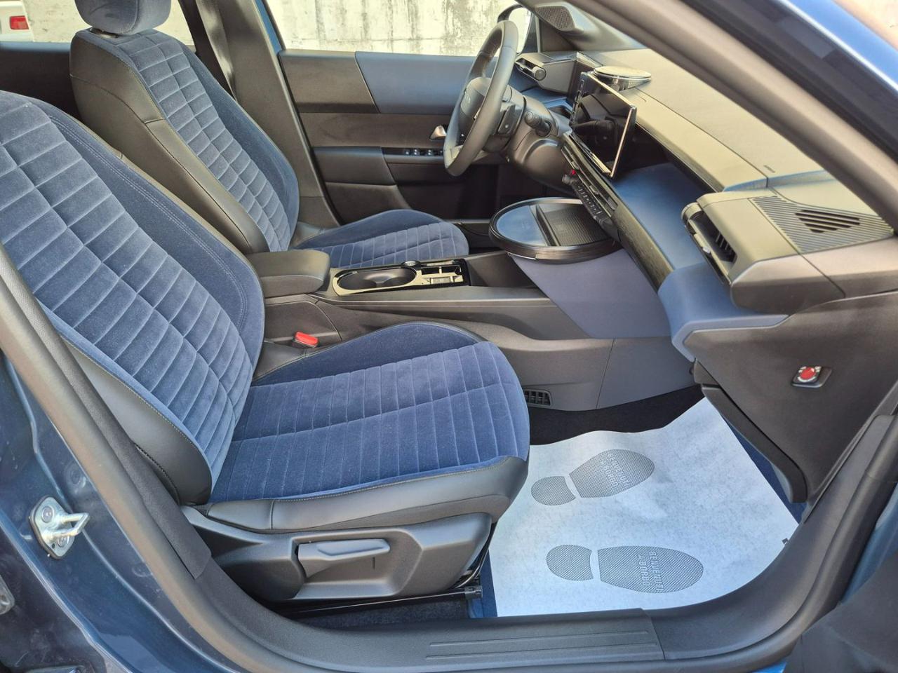 LANCIA Ypsilon Hybrid e-DCT Edizione Cassina - 12
