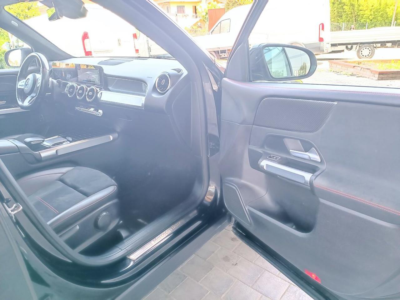 MERCEDES-BENZ GLB 200 d Automatic Sport Plus - 27