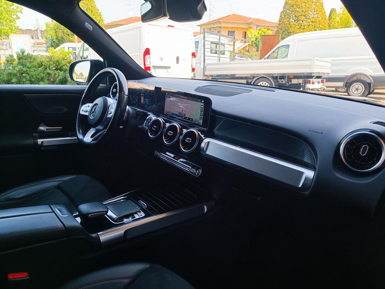 MERCEDES-BENZ GLB 200 d Automatic Sport Plus - 24