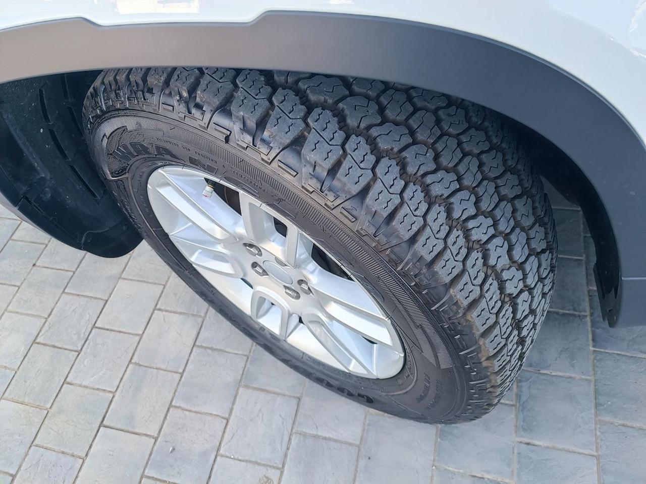 LAND ROVER Defender 90 3.0D I6 200 CV AWD Auto S - 26