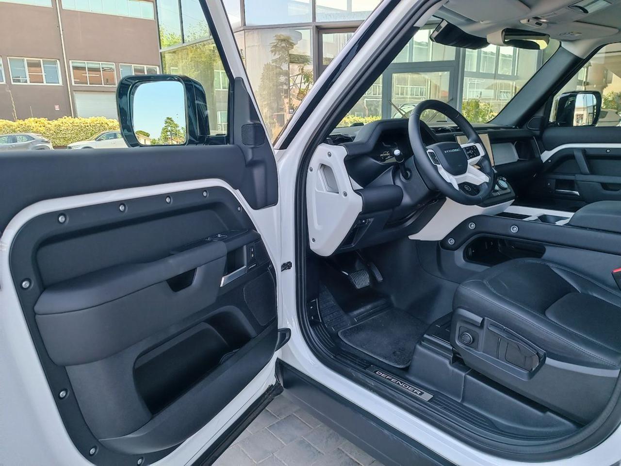 LAND ROVER Defender 90 3.0D I6 200 CV AWD Auto S - 18
