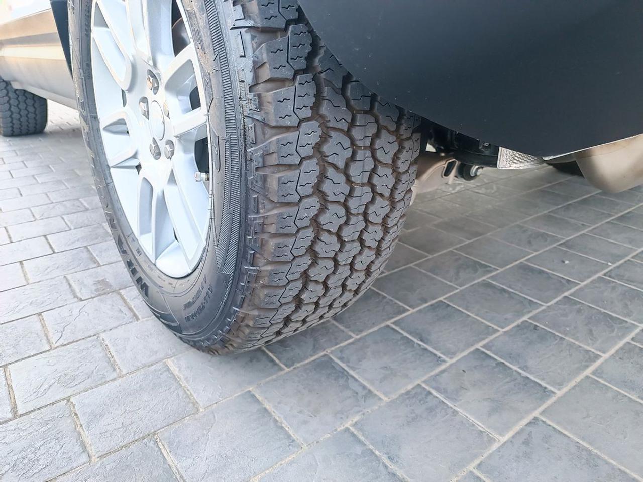 LAND ROVER Defender 90 3.0D I6 200 CV AWD Auto S - 5