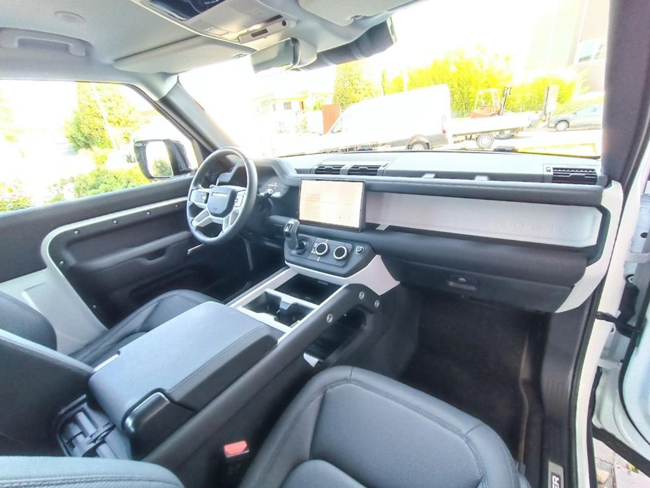 LAND ROVER Defender 90 3.0D I6 200 CV AWD Auto S - 24