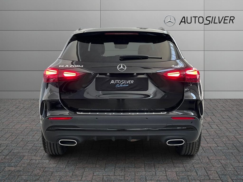 MERCEDES-BENZ GLA 200 d 4matic AMG Line Advanced Plus - 4