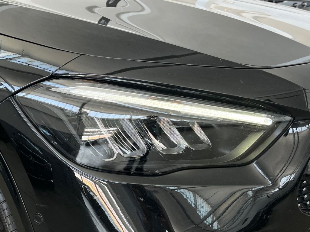 MERCEDES-BENZ GLA 200 d 4matic AMG Line Advanced Plus - 17