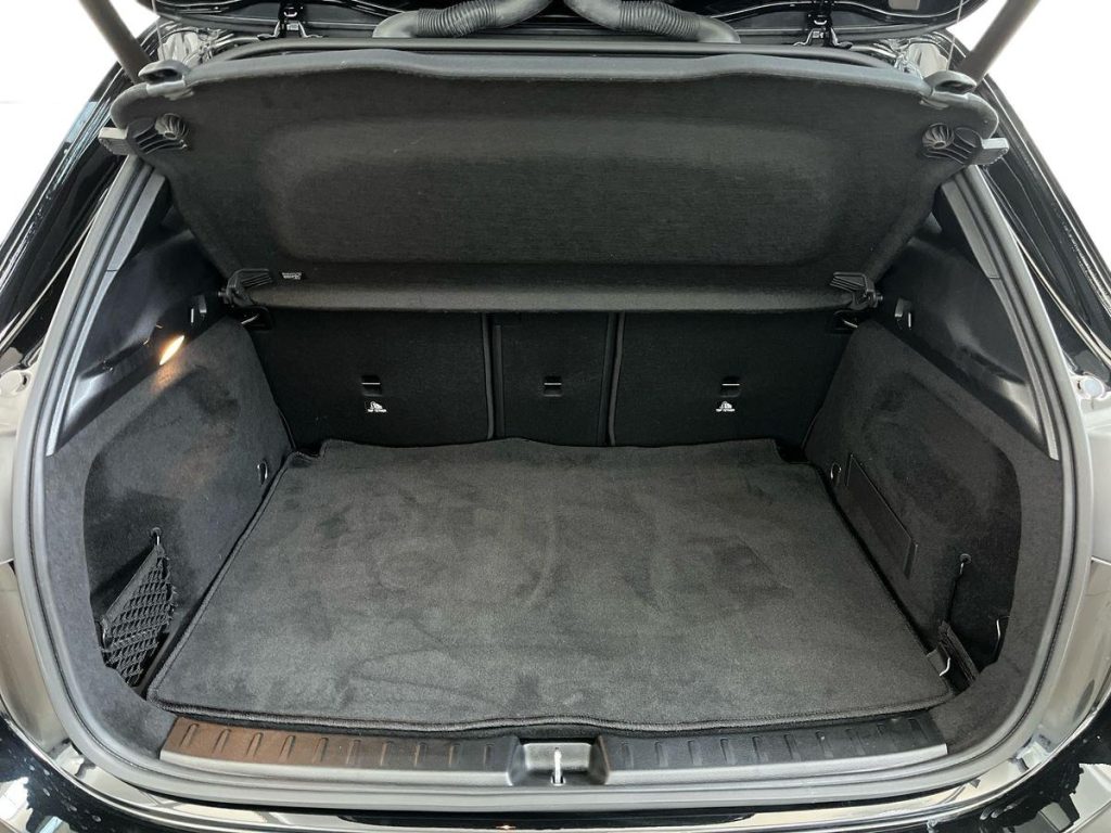 MERCEDES-BENZ GLA 200 d 4matic AMG Line Advanced Plus - 13