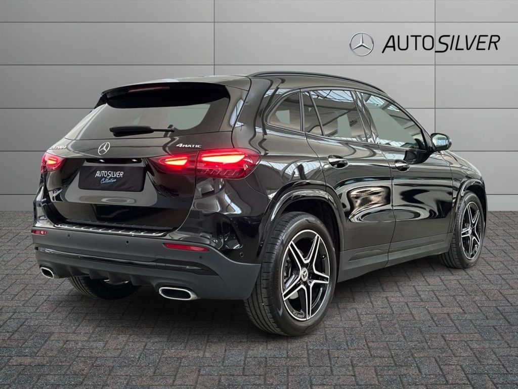 MERCEDES-BENZ GLA 200 d 4matic AMG Line Advanced Plus - 2