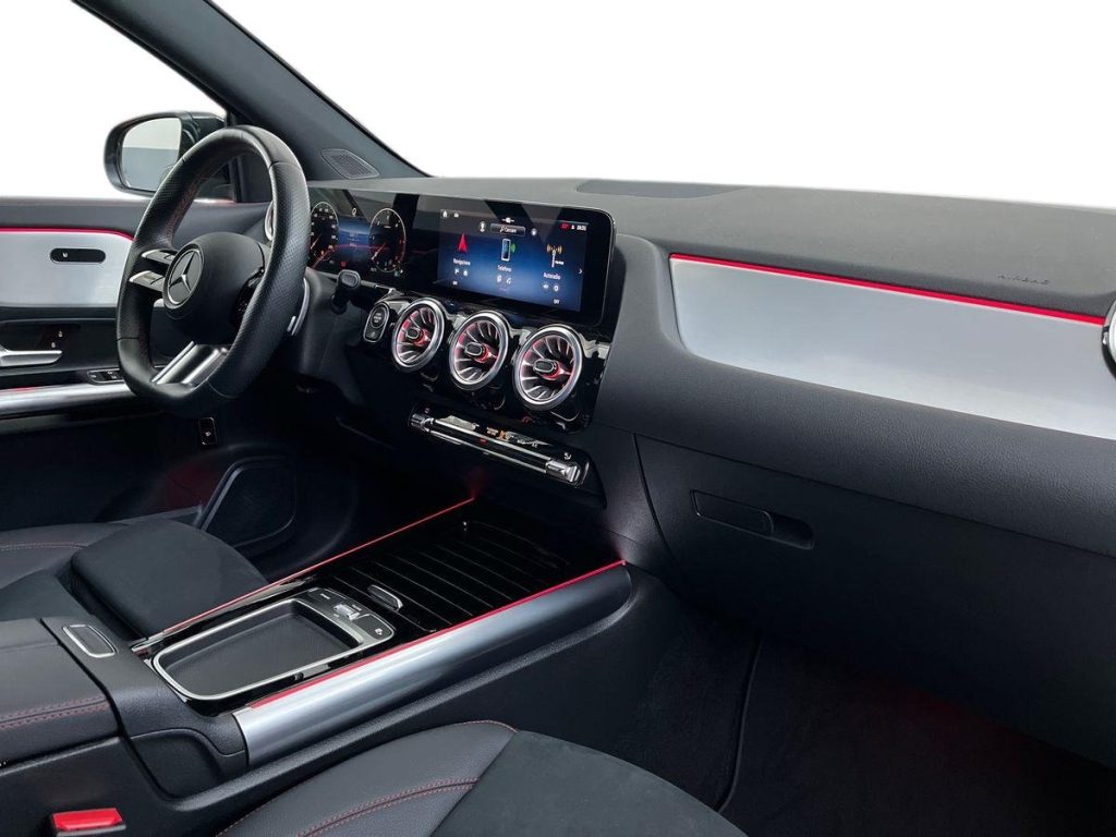 MERCEDES-BENZ GLA 200 d 4matic AMG Line Advanced Plus - 16