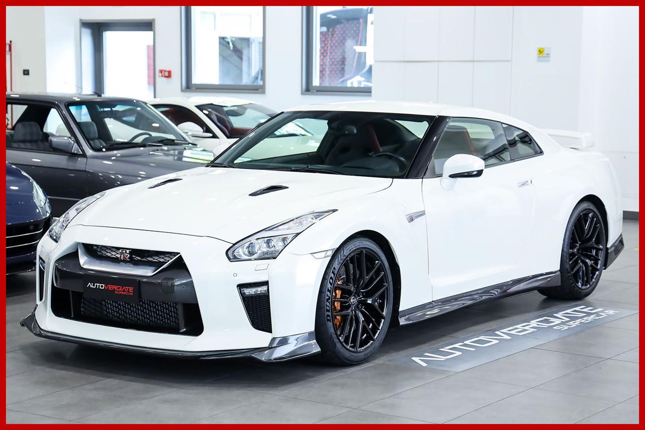 NISSAN GT-R