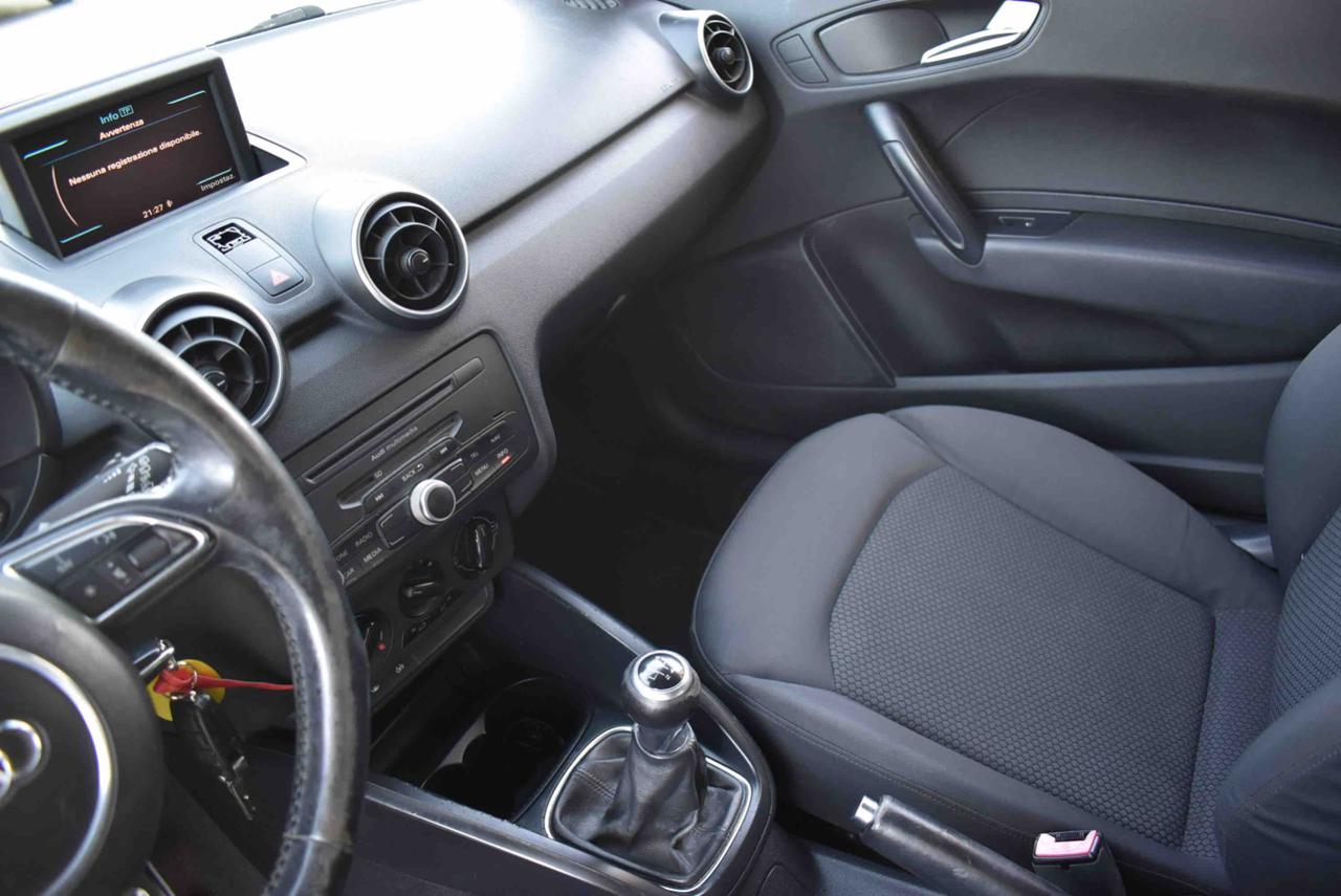 AUDI A1 1.2 TFSI Ambition - 11